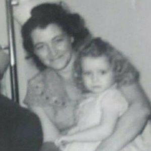 Meet your Posher, Lorrie